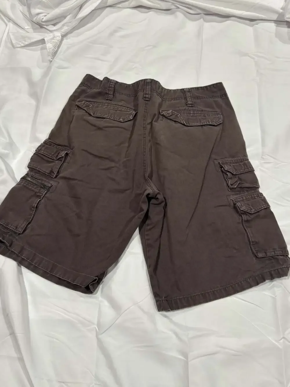90’s Y2K Carbon Men's Charcoal Dust Cargo Shorts Size 32